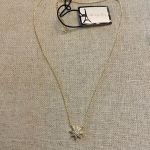 NWT gorgeous gold Swarovski Star necklace